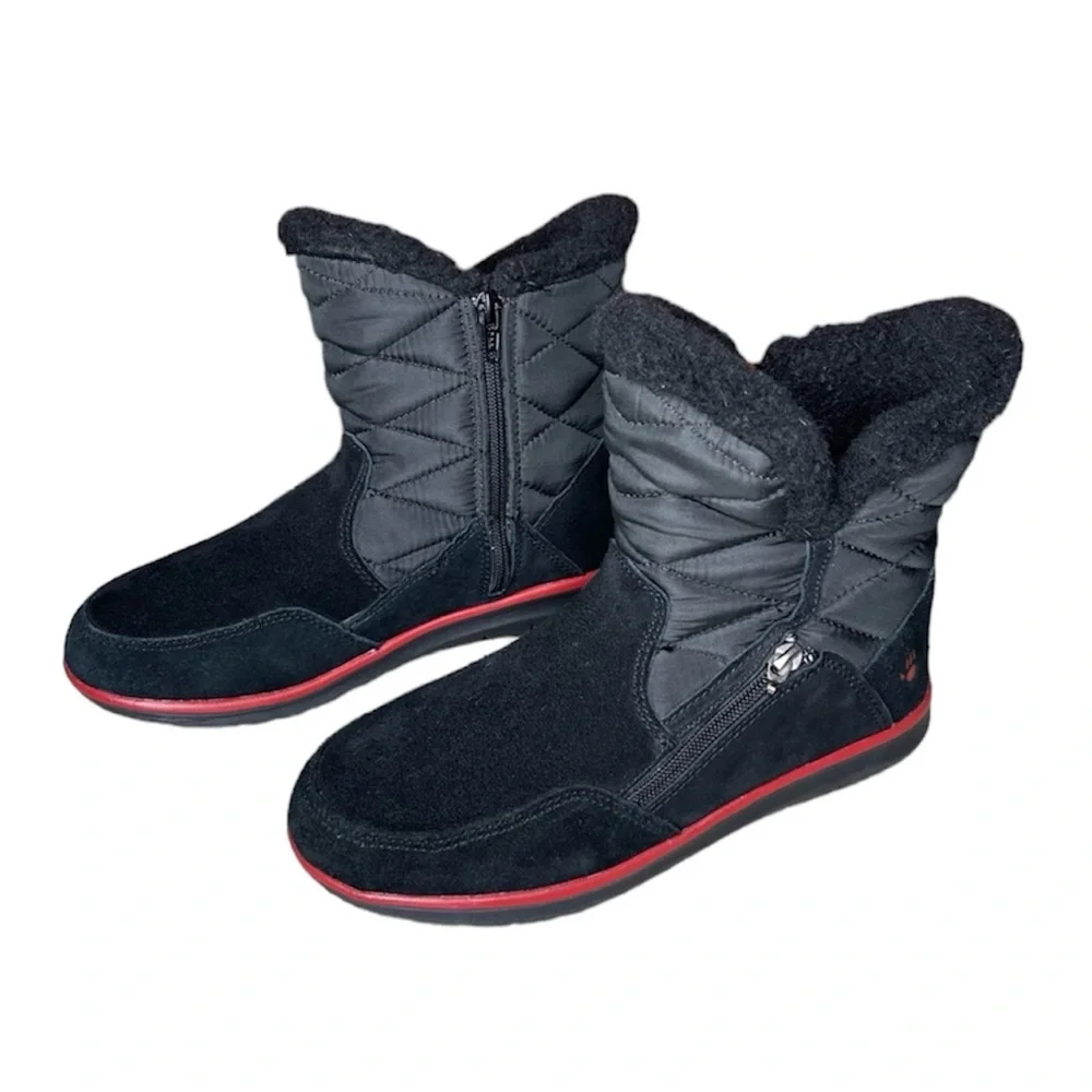 Bearpaw side zippered boots